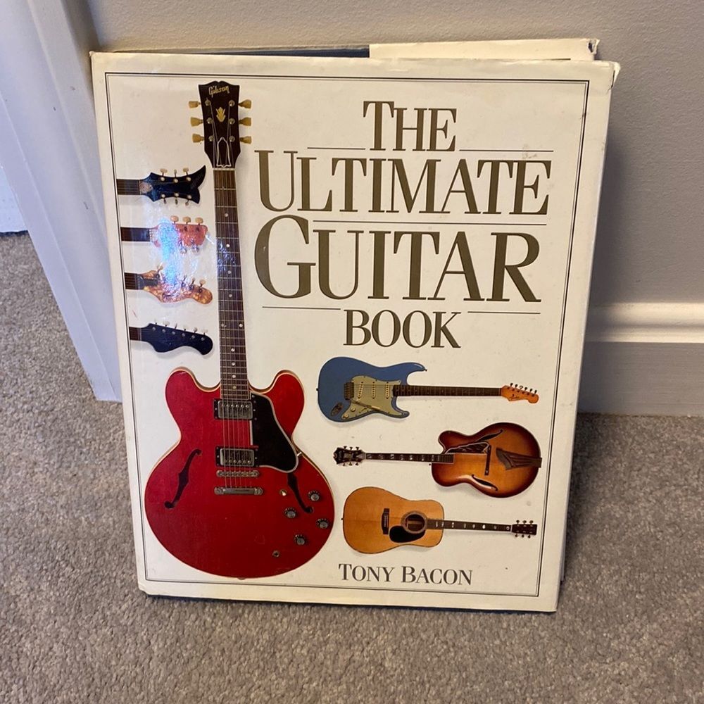 The ultimate guitar book Tony Bacon in great shape, great gift 4 guitar lvr